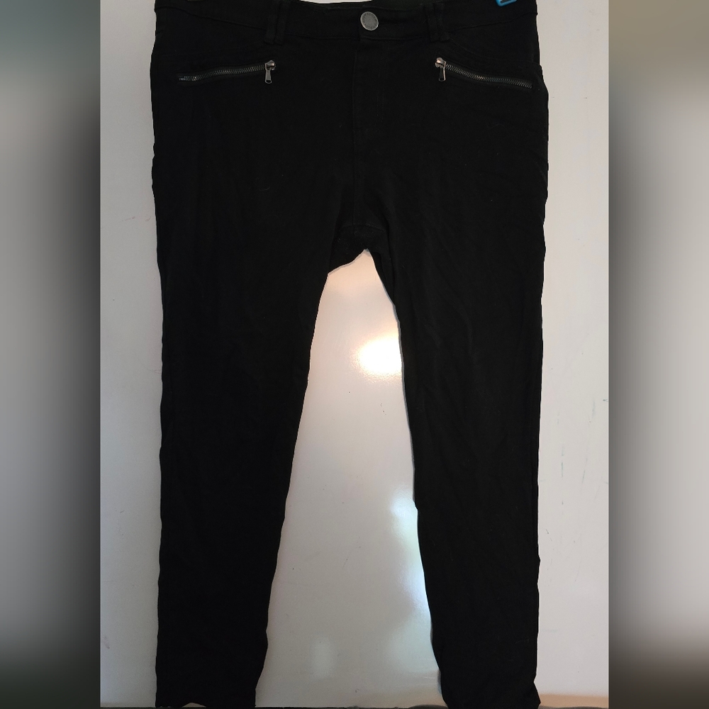 Wit & Wisdom Black Trousers with Zipper Accents